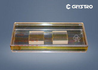 Einzelner synthetischer Block-Durchmesser 28x28x6 Terbium-Gallium-Garnet Crystals TGG