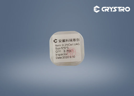 Lackieren Szintillations-einzelnen Kristalles 5x5x5mm des Niveau-0.3%Ce LUAG